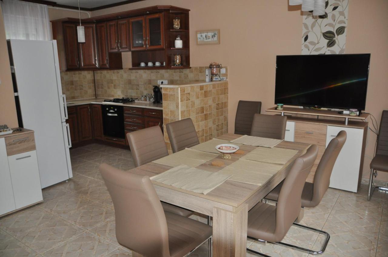 Gyorszem Apartman Extérieur photo